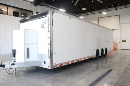 2025 InTech 34' Icon w/ Bath Pkg ICON - 32589-spo — photo 8