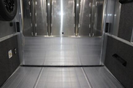 2025 InTech 34' Icon w/ Bath Pkg ICON - 32589-spo — photo 21