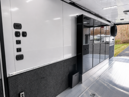 2026 InTech 44' GN Icon Trailer w/ Bathroom, Dual Power Awnings, Cabinets, Winch & More — photo 13