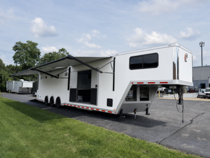 2026 InTech 44' GN Icon Trailer w/ Bathroom, Dual Power Awnings, Cabinets, Winch & More — photo 3