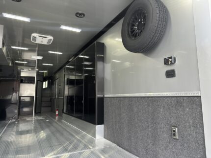 2026 InTech 44' GN Icon Trailer w/ Bathroom, Dual Power Awnings, Cabinets, Winch & More — photo 14