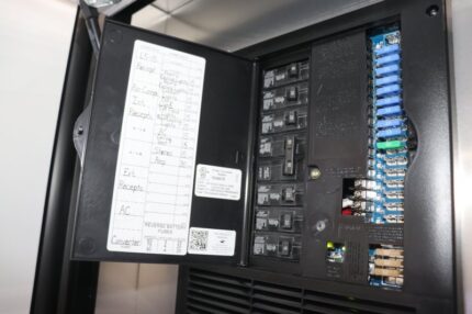 2026 inTech 34' ICON TRAILER- PRO RACE SETUP- KB DEALER DEMO UNIT. — photo 45