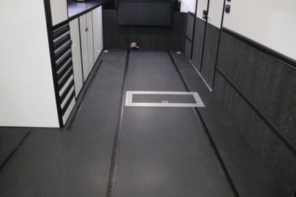2026 inTech 34' ICON TRAILER- PRO RACE SETUP- KB DEALER DEMO UNIT. — photo 22