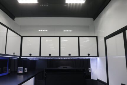 2026 inTech 34' ICON TRAILER- PRO RACE SETUP- KB DEALER DEMO UNIT. — photo 26